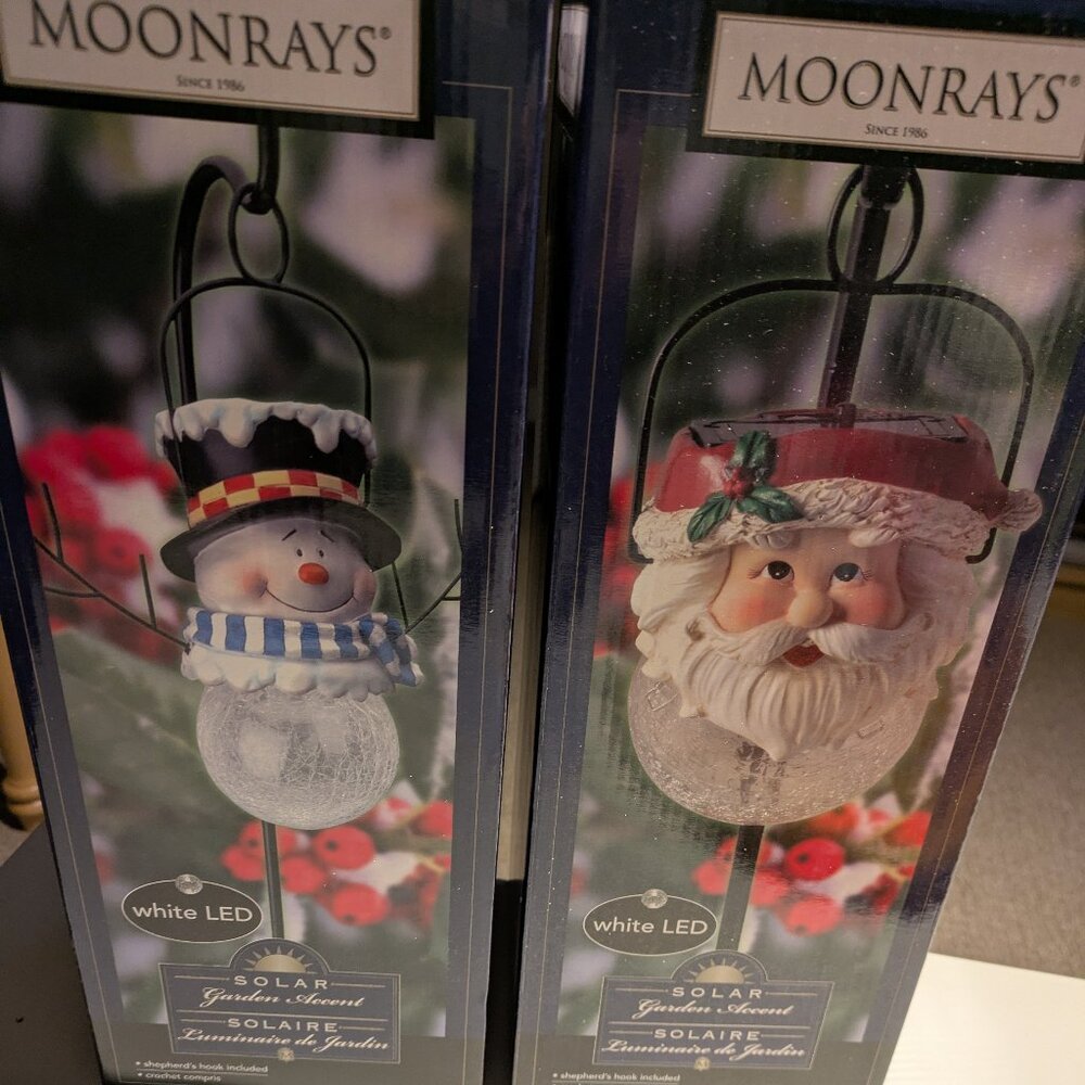 Set of 2 Moonrays solar lights snowman and Santa New never used